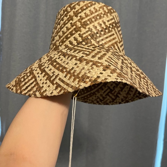 New Hand-woven Bucket Hats: tan, brown and tan, tan and black. - Picture 12 of 13